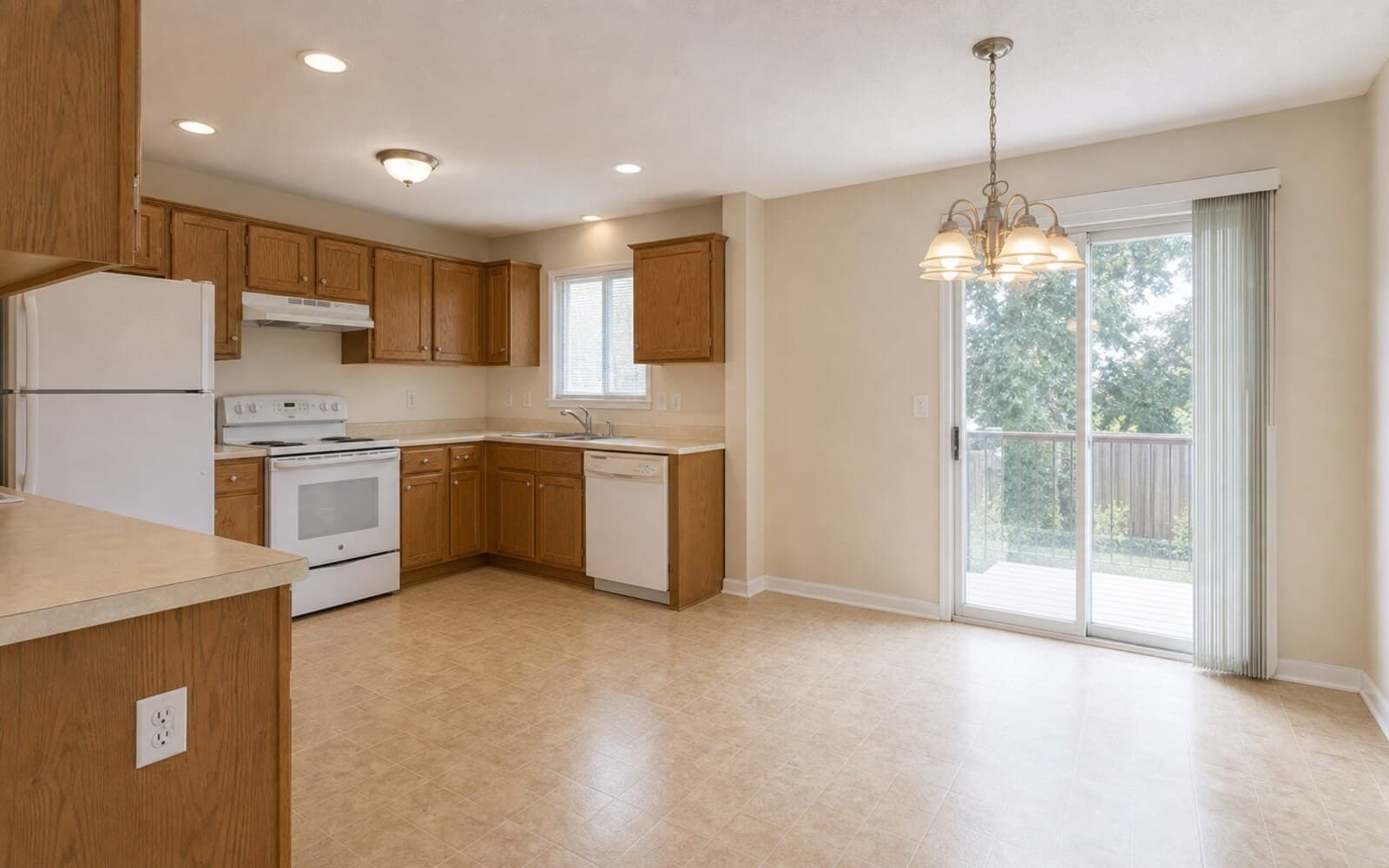 Kitchen / Dining dated kitchen -> listing-ready sample transformation — before